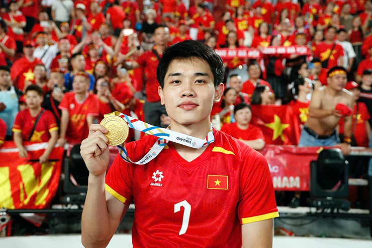 Đình Bắc: Người hùng của U22 Việt Nam, ngôi sao sáng bóng đá Đông Nam Á