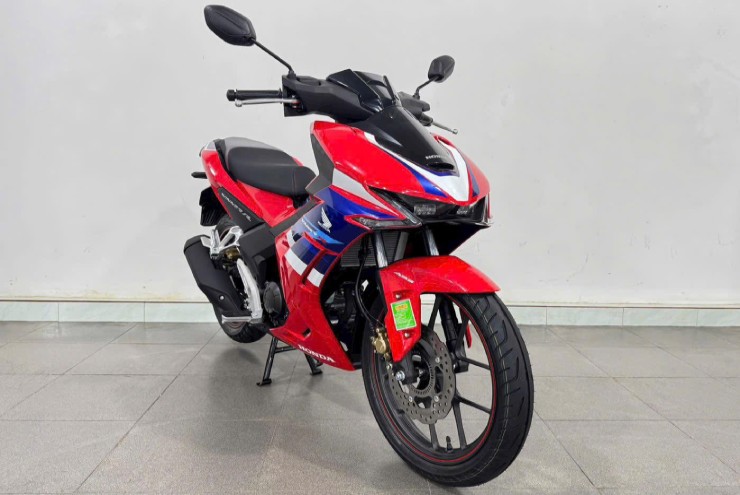 Giá xe côn Honda Winner R cuối tháng 12/2025, giảm sốc gần 11 triệu đồng