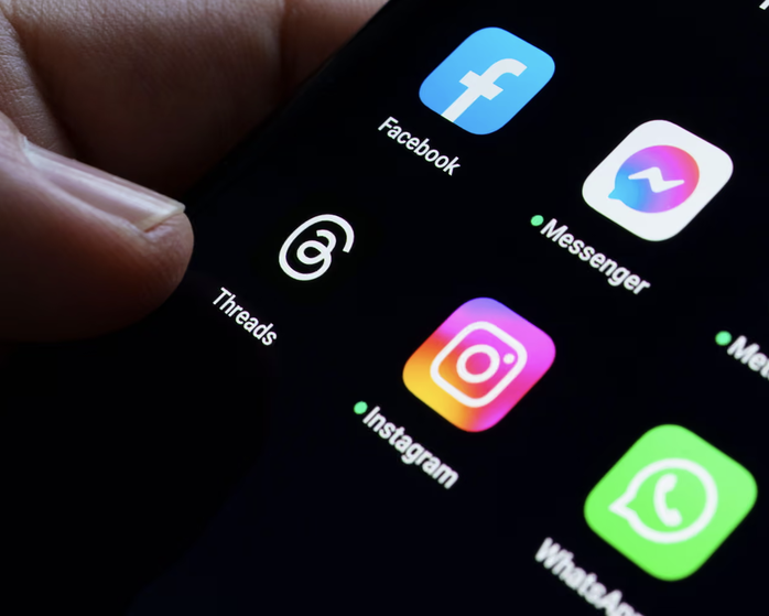 Facebook đang thử nghiệm một hệ thống tính phí người dùng khi chia sẻ đường link. Ảnh: Alamy