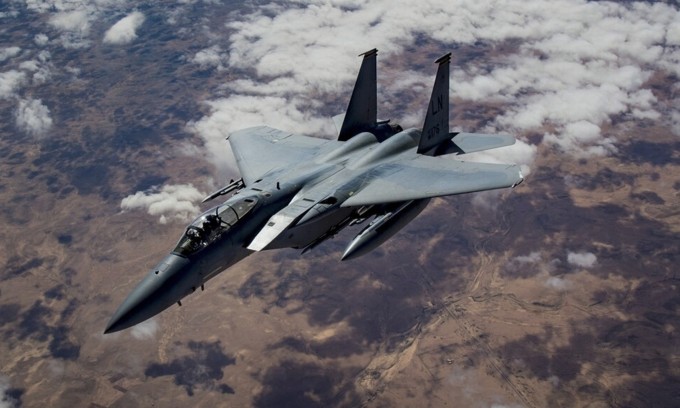 Tiêm kích F-15 Mỹ bay trên bầu trời Syria hồi năm 2019. Ảnh: Không quân Mỹ