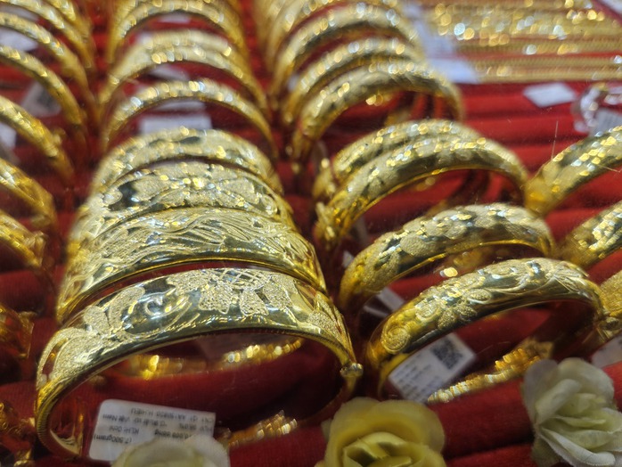 Sáng 20-12, giá vàng miếng SJC, vàng nhẫn bật tăng - 1