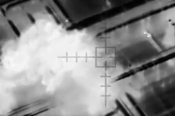 Ukraine tiến hành cuộc tấn công chưa có tiền lệ vào tàu chở dầu Nga