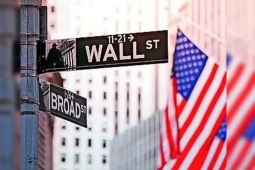 Thị trường Mỹ chao đảo trước kỳ nghỉ, điều gì đang xảy ra?