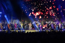 Trực tiếp bế mạc SEA Games 33: Malaysia nhận cờ, chào đón Đông Nam Á tới SEA Games 34