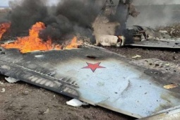 Ukraine ồ ạt tấn công loạt mục tiêu chiến lược của Nga, radar, tàu, tiêm kích Su-27, giàn khoan bốc cháy