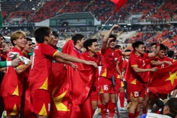 Bóng đá - 10 điều làm nên chiến tích U22 Việt Nam: Bộ não Kim Sang Sik &amp; chiến lược đỉnh cao