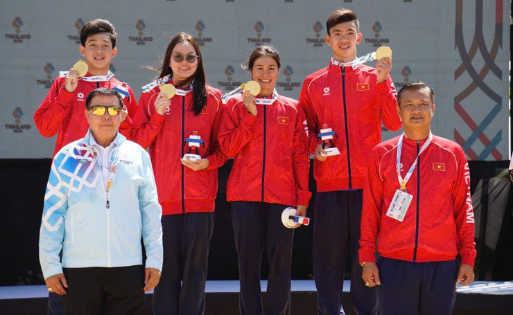 Nguyễn Huy Hoàng, Võ Thị Mỹ Tiên, Nguyễn Khả Nhi, Mai Trần Tuấn Anh giành HCV thứ 87 cho đoàn Việt Nam trong ngày 20/12
