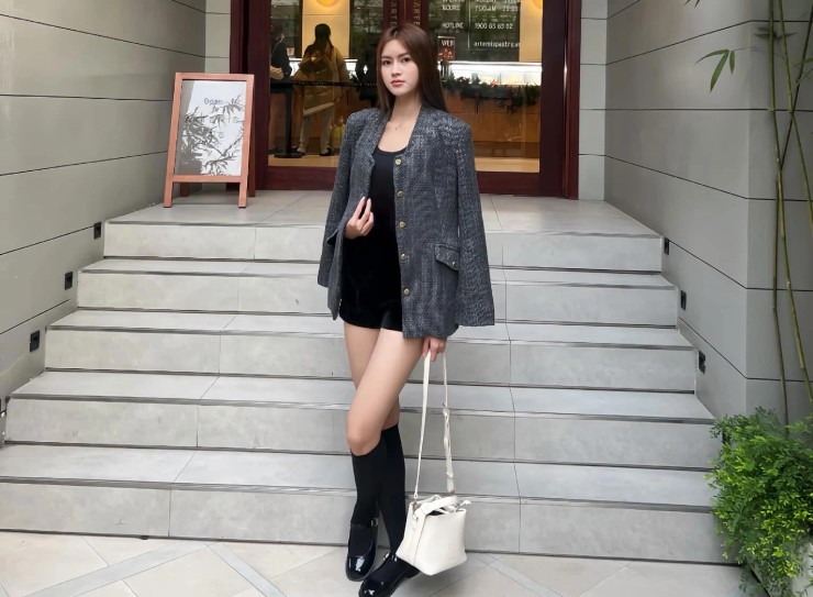 "Hoa khôi đấu kiếm" Ngô Thị Hương cao 1m75, giành huy chương quý giá ở SEA Games - 6