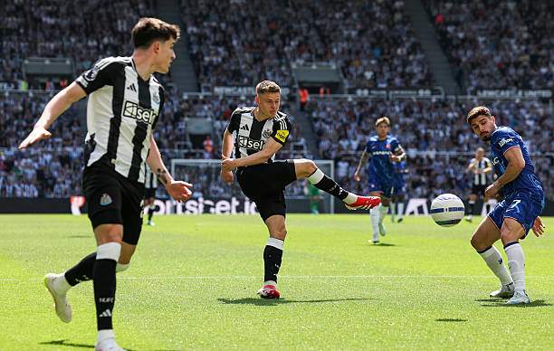 Chelsea đã thua liên tiếp 3 trận trước Newcastle