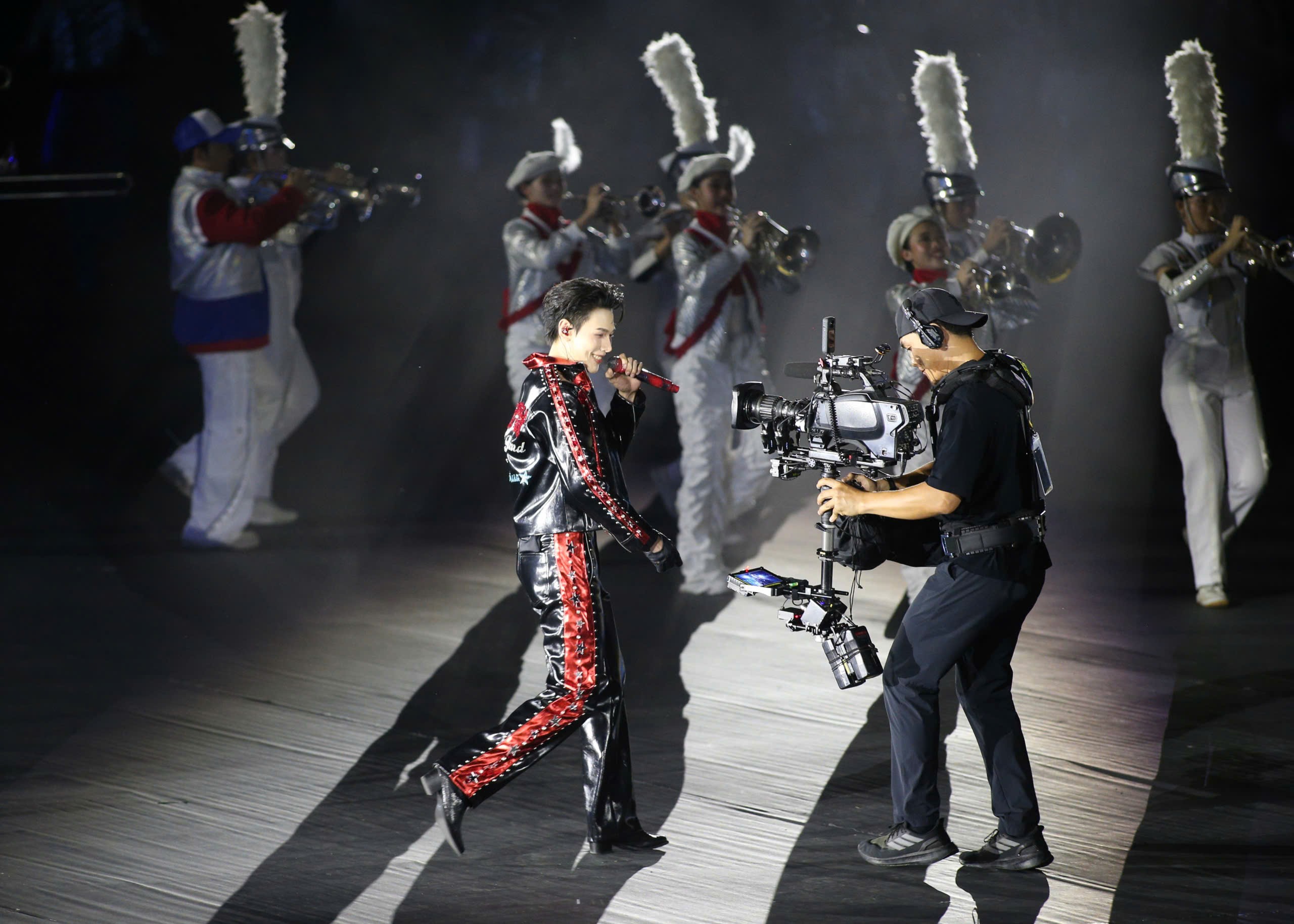 Bế mạc SEA Games 33: Malaysia nhận cờ, chào đón Đông Nam Á tới SEA Games 34 - 32