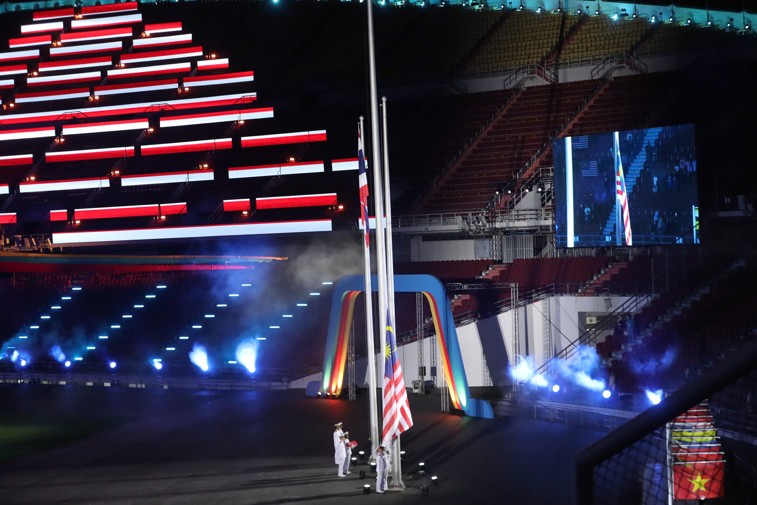 Bế mạc SEA Games 33: Malaysia nhận cờ, chào đón Đông Nam Á tới SEA Games 34 - 8