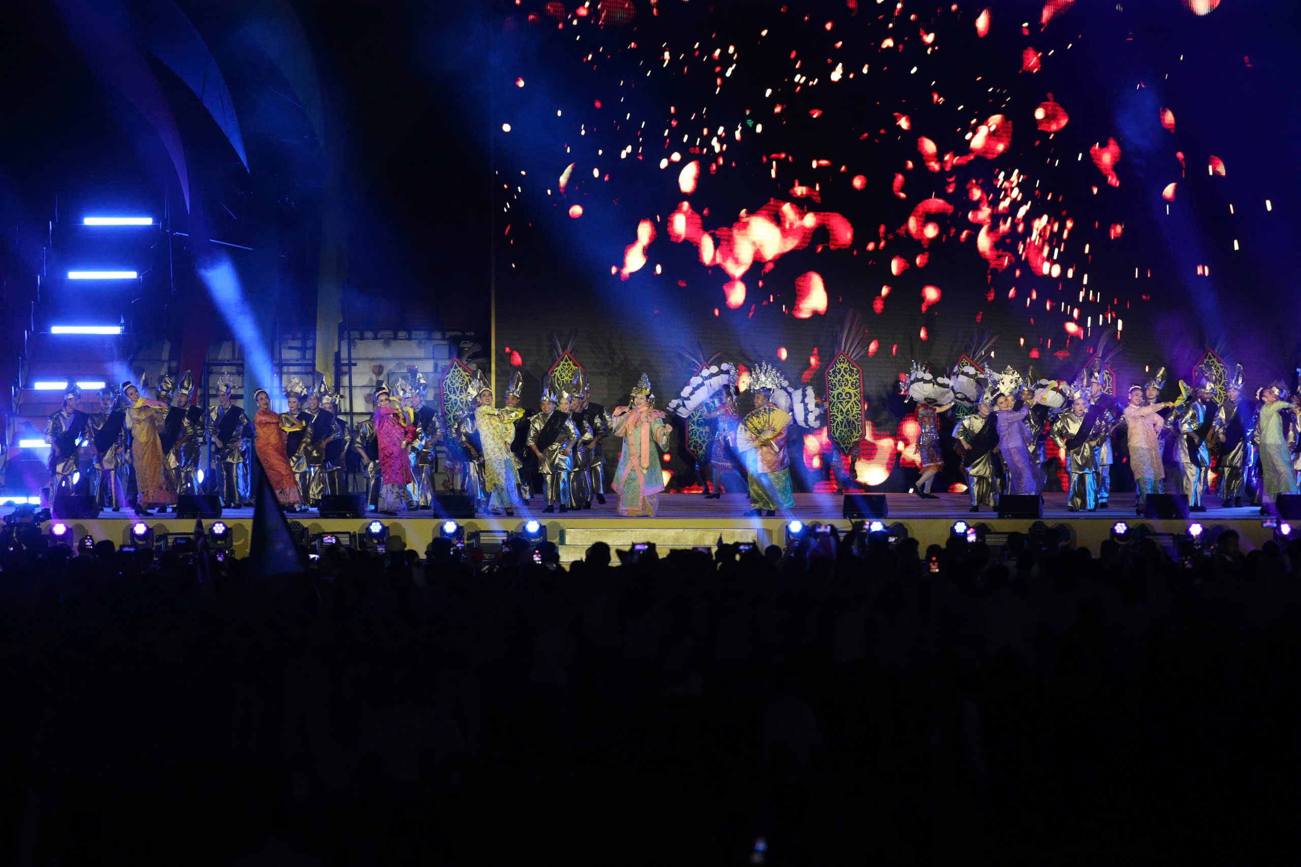 Bế mạc SEA Games 33: Malaysia nhận cờ, chào đón Đông Nam Á tới SEA Games 34 - 4