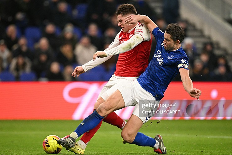 Kết quả bóng đá Everton - Arsenal: Gyokeres thông nòng, tranh cãi VAR (Ngoại hạng Anh)