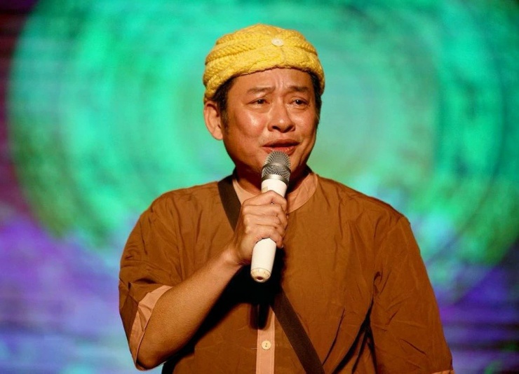 Tấn Beo nổi tiếng trên sân khấu kịch.