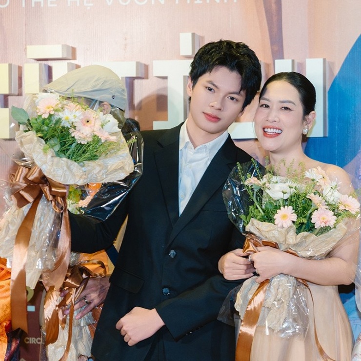 Trần Tú và diễn viên Hà Hương.