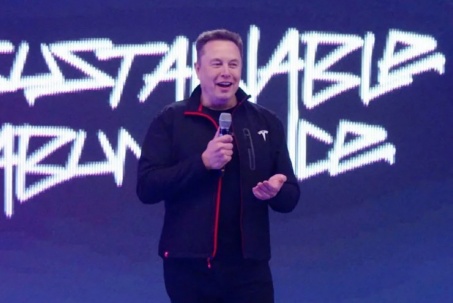 Năm 2025 “kỳ lạ” của Elon Musk