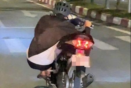 CLIP: Xử phạt thiếu niên “làm xiếc” khi U22 Việt Nam đoạt huy chương vàng tại SEA Games 33