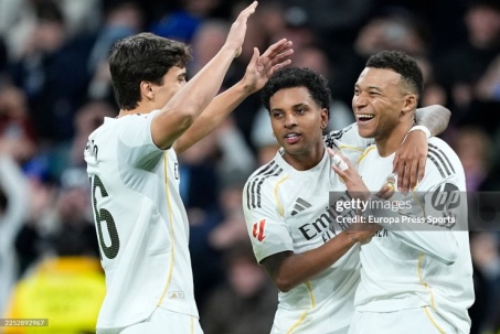 Nóng bảng xếp hạng La Liga: Real Madrid thắng vất vả, "phả hơi nóng" lên Barca