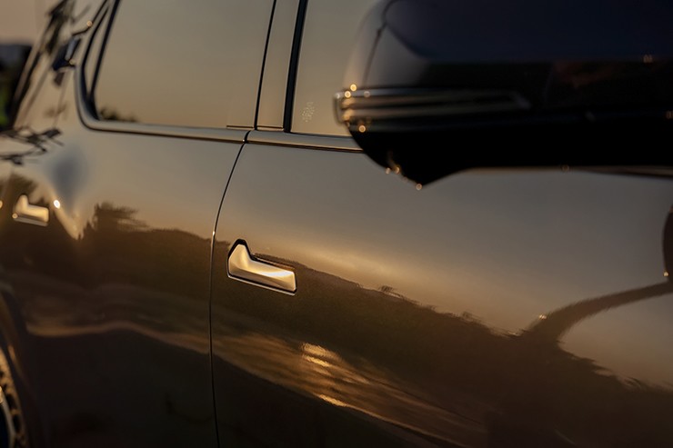 Giá xe VinFast VF 9 niêm yết và lăn bánh tháng 12/2025 - 8