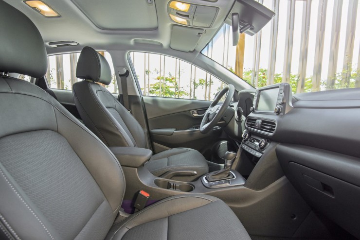 Hyundai Kona có những ưu trội gì khi so kè với các đối thủ? - 4