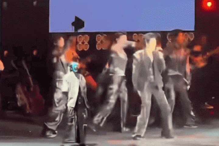 Elon Musk khen robot hình người của đối thủ