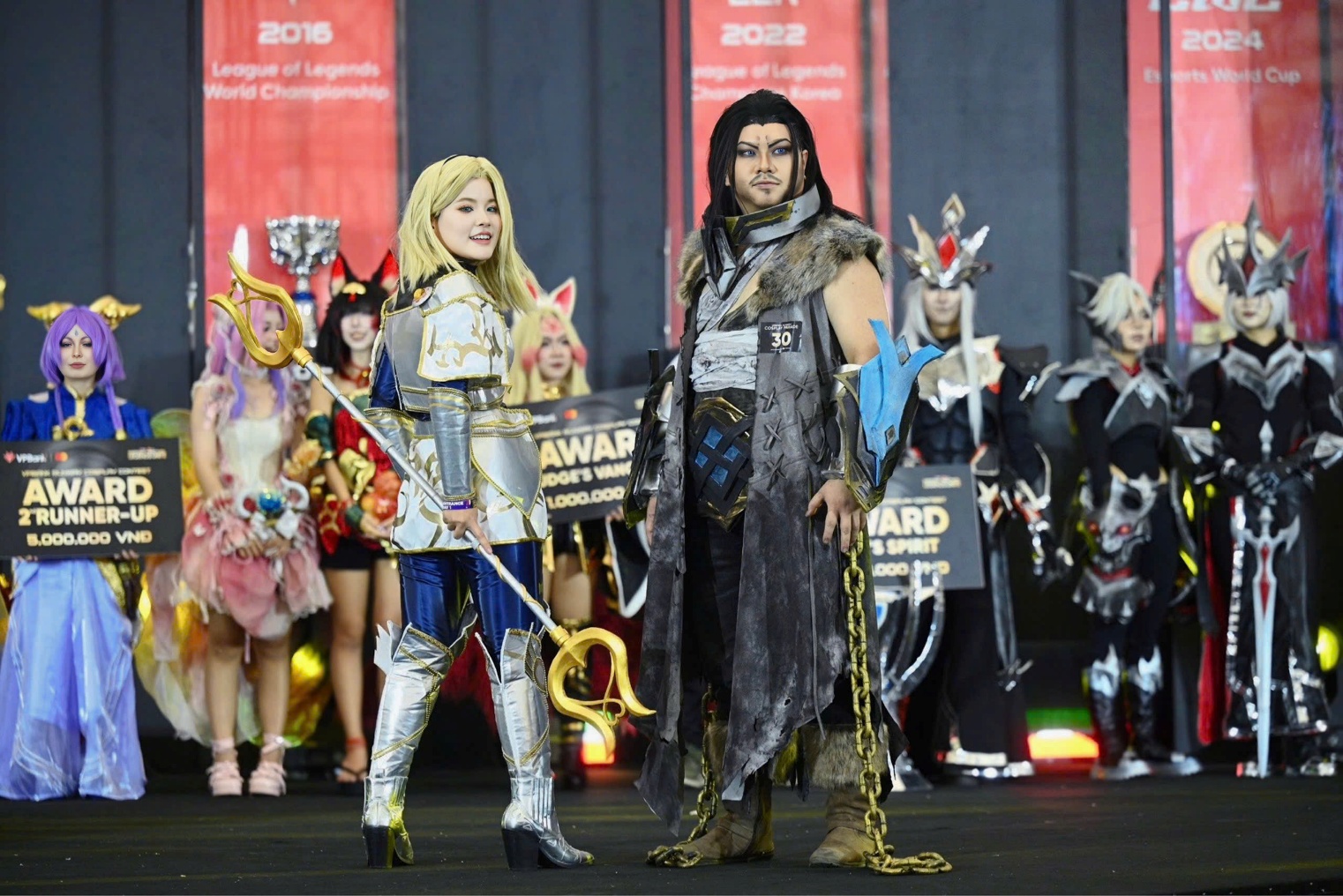Cosplayer Việt “bung skill” trên sàn diễn lớn nhất mùa lễ hội eSports cuối năm VPBank Runway Cosplay Contest - 2