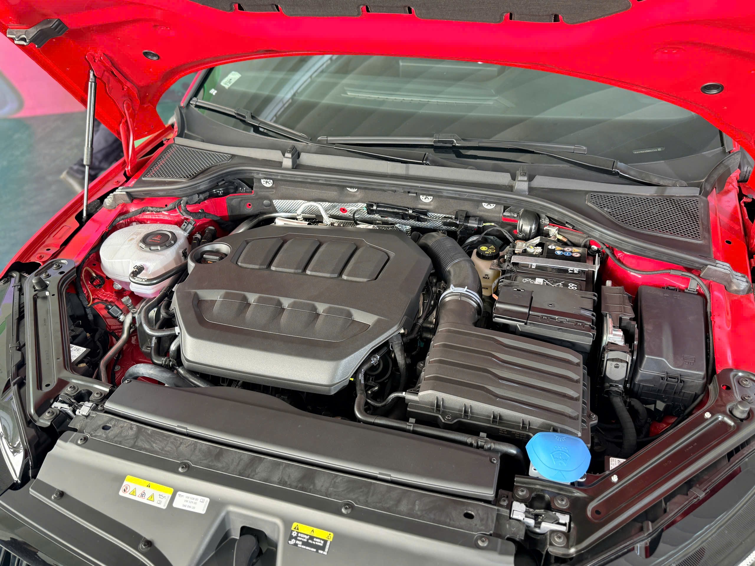 Skoda Octavia được trang bị cho động cơ xăng,&nbsp;dung tích 2.0L tăng áp (AE888 Evo 4).