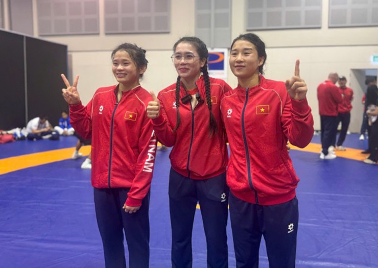 3 chị em Mỹ Hạnh, Mỹ Trang và Mỹ Linh cùng giành HCV tại SEA Games 33