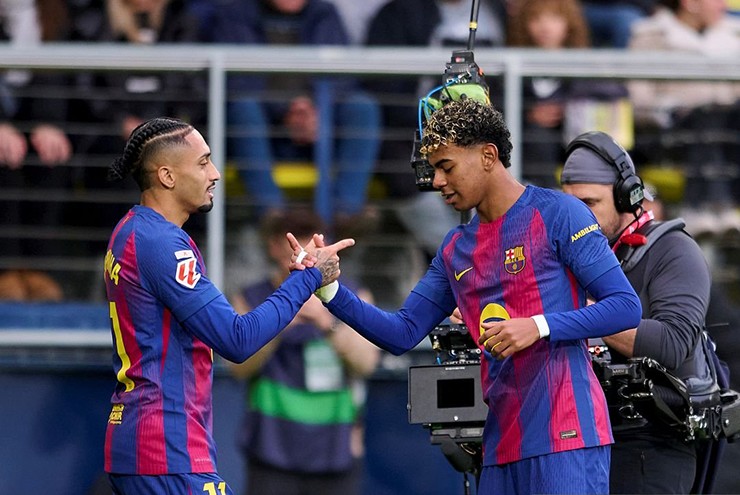 Barcelona vô địch lượt đi La Liga: Yamal - Raphinha như "súng 2 nòng" hạng nặng