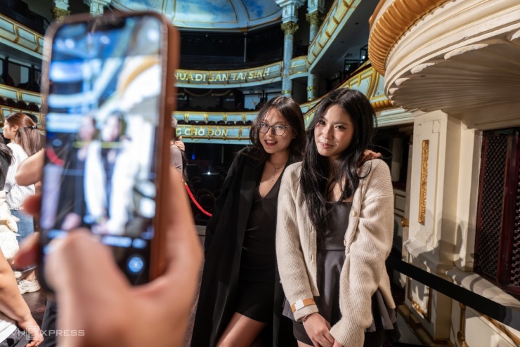 Bên trong Nhà hát Lớn Hà Nội trước khi đóng cửa hai năm - 13