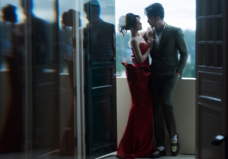 Vợ bác sĩ mặc sexy chụp ảnh cưới với Đoàn Minh Tài - 10