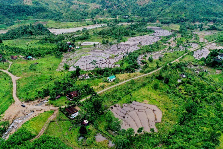 Độc đáo di sản ruộng bậc thang vào mùa nước đổ ở Sơn Tây Thượng - 2