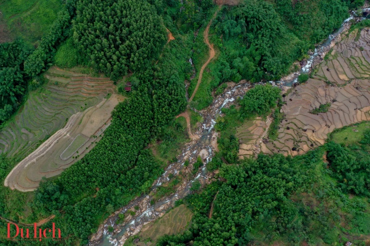 Độc đáo di sản ruộng bậc thang vào mùa nước đổ ở Sơn Tây Thượng - 9