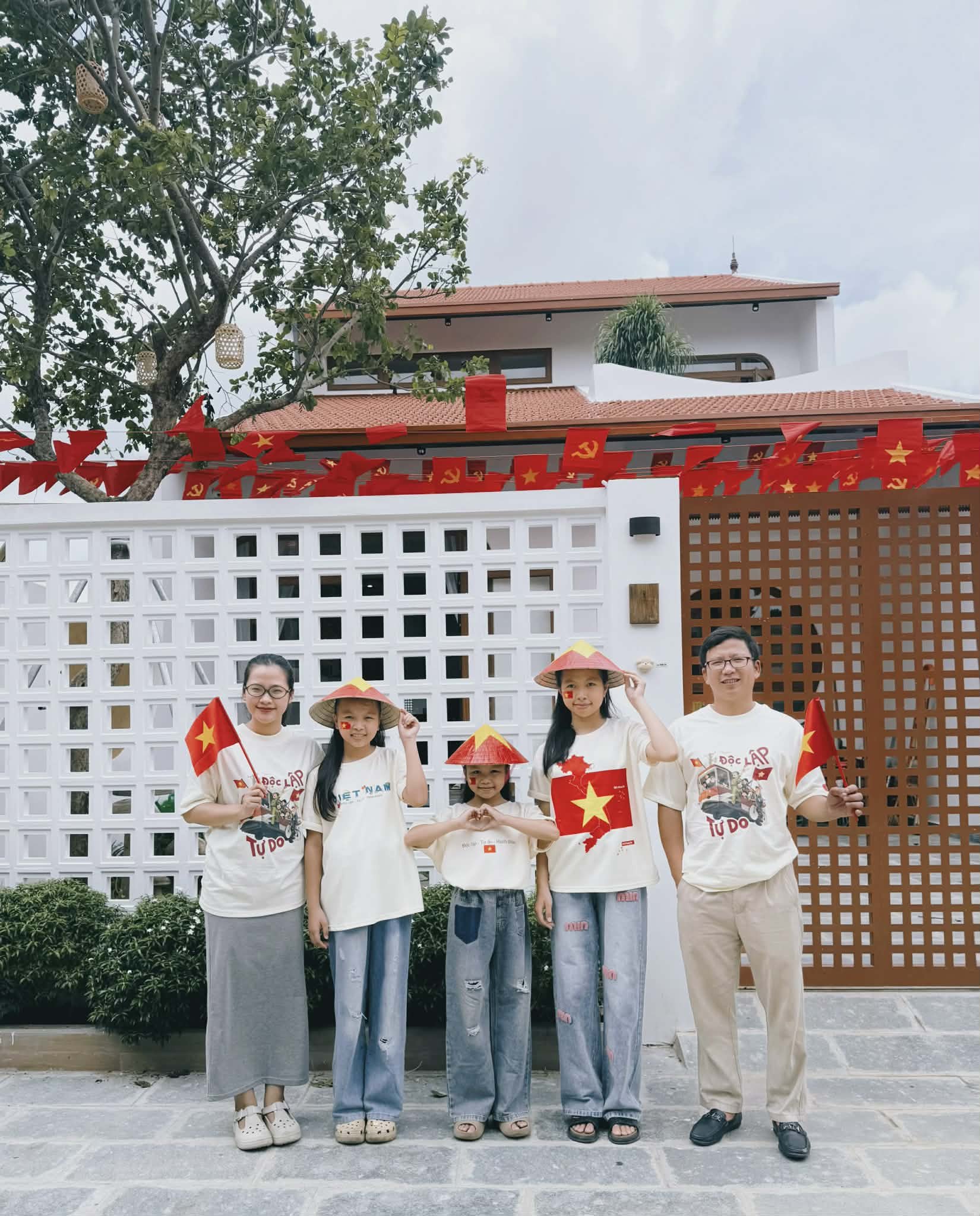 Ngôi nhà của vợ chồng chị Thuận được khởi công xây dựng và hoàn thiện trong 5 tháng, từ cuối tháng 2/2025 đến tháng 7/2025