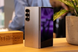 Samsung muốn ăn theo ý tưởng iPhone Fold?