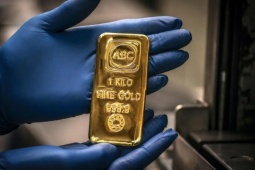 Giá vàng và bạc tăng như lên đồng, lập đỉnh mới: Giải mã cơn sốt kim loại quý