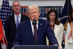 AP: Tổng thống Trump triệu hồi gần 30 đại sứ, bao gồm đại sứ Mỹ tại Việt Nam