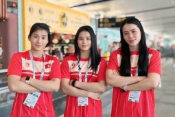 Giành 3 HCV SEA Games trở về, 3 chị em võ sĩ đau đớn nhận tin mất cha
