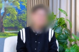 Vị khách lạ đến nhà đưa một tờ giấy, ông bố 2 con bàng hoàng khi phát hiện sự thật của vợ