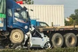 Tai nạn giao thông liên hoàn thảm khốc, 3 người thương vong, 7 xe ô tô bị hư hỏng