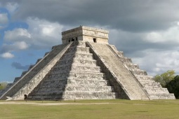 Dùng tia vũ trụ "soi" xuyên thấu đền thiêng Maya, sắp hé lộ bí ẩn "cổng địa ngục" ngàn năm?