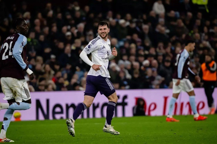 Mason Mount được xem là phương án thay thế tốt nhất cho Bruno Fernandes nơi tuyến giữa&nbsp;MU