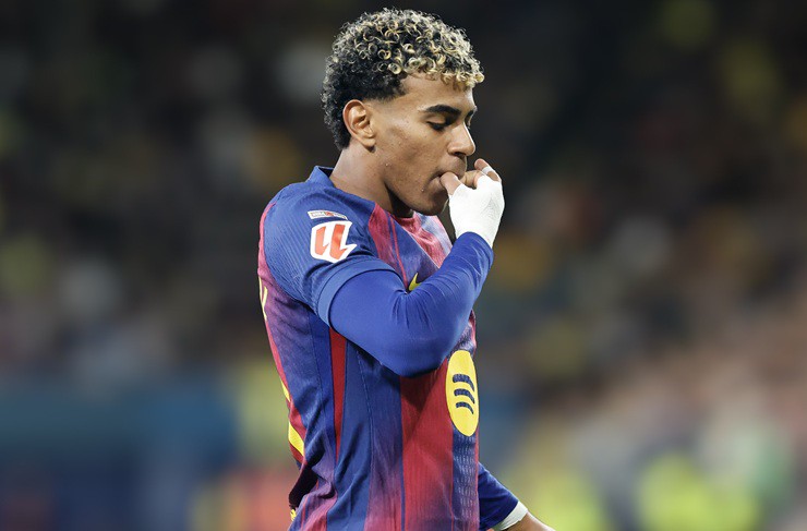 Yamal&nbsp;đáp trả những&nbsp;tiếng huýt sáo