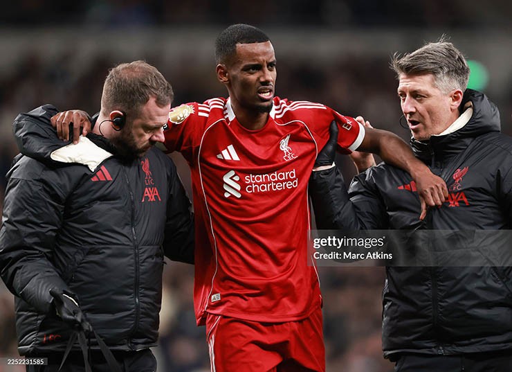 Isak nhiều khả năng nghỉ đến tháng 3/2026