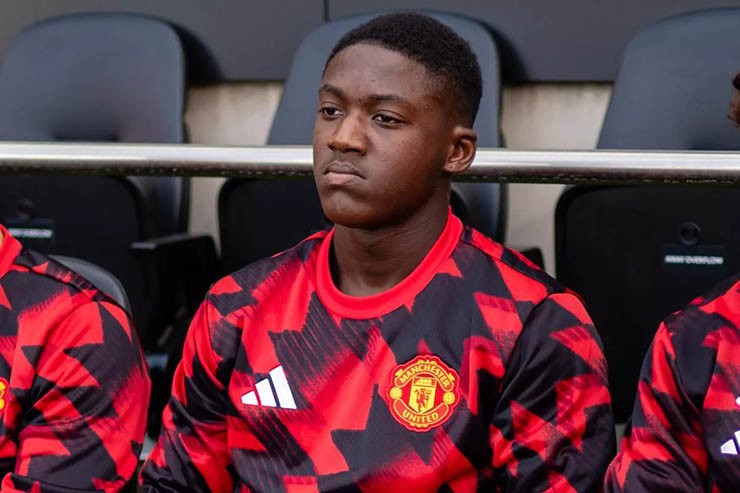 Dự bị suốt thời gian qua, nhưng khi có cơ hội thì Mainoo cũng không thể nắm lấy