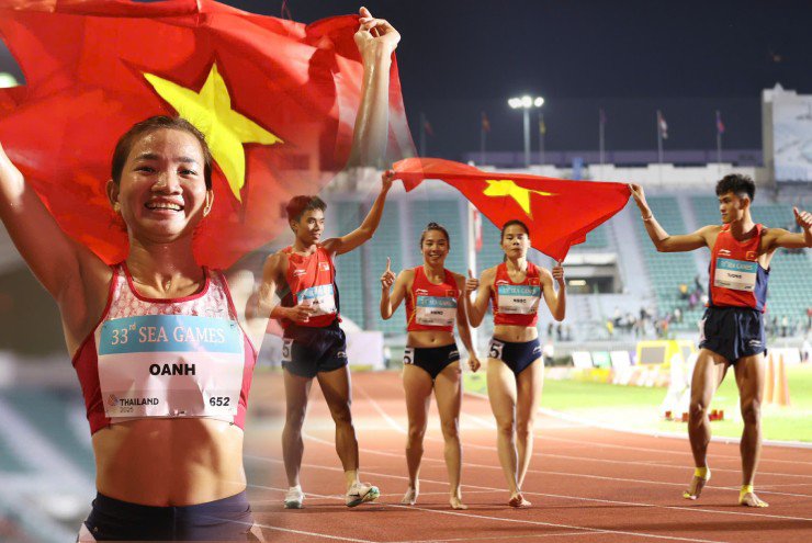 Nội dung 4x400m tiếp sức hỗn hợp nam - nữ (các VĐV bên phải) mang về HCV ấn tượng cho Việt Nam tại SEA Games 33