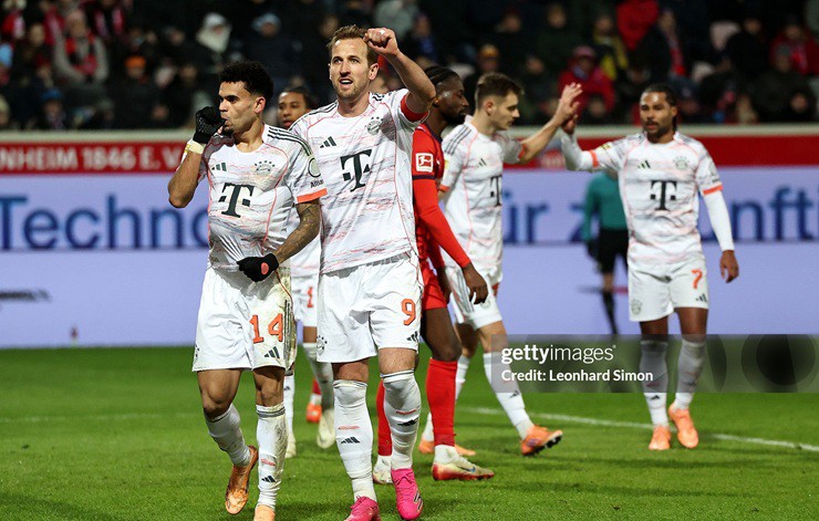 Video bóng đá Heidenheim - Bayern Munich: Harry Kane ấn định, thiếu người vẫn áp đảo (Bundesliga) - 2