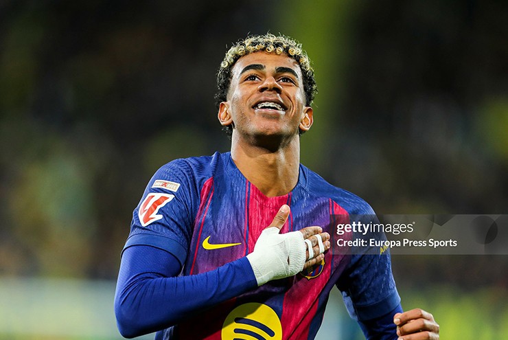 Yamal bị đối thủ phạm lỗi thô bạo, ghi bàn và ăn mừng đáp trả fan la ó - 1