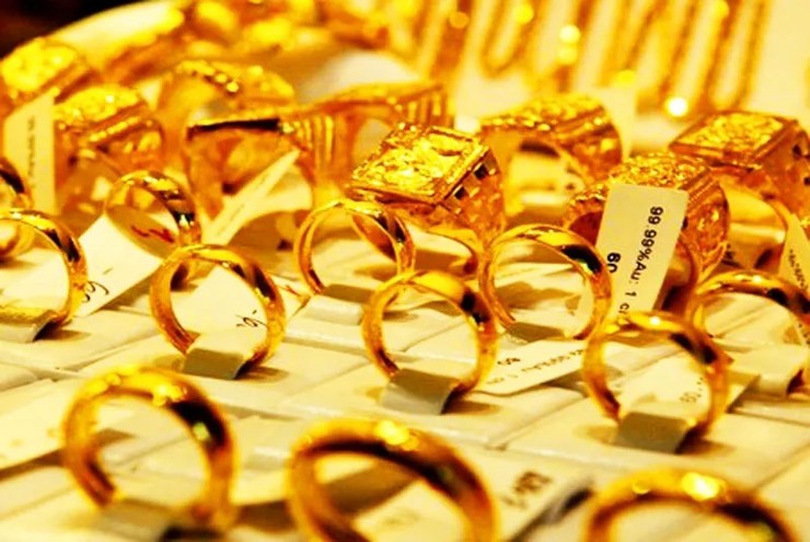 Giá vàng tăng phi mã