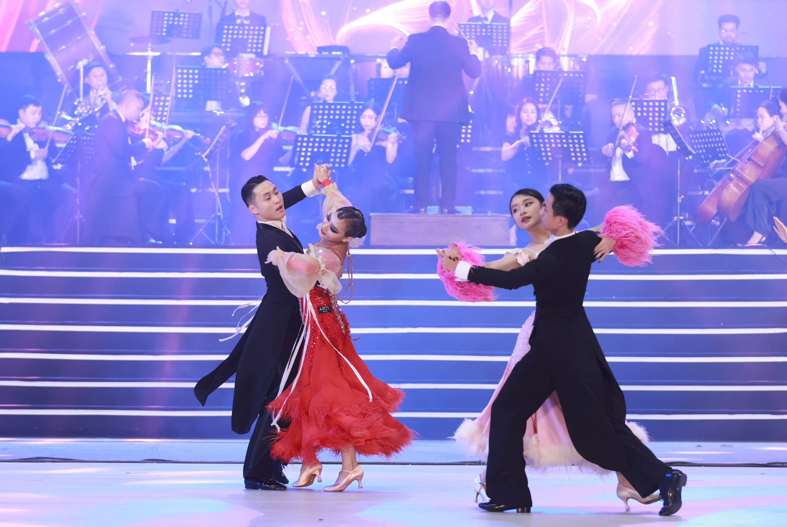 500 vũ công dancesport xác lập kỷ lục mới - 7